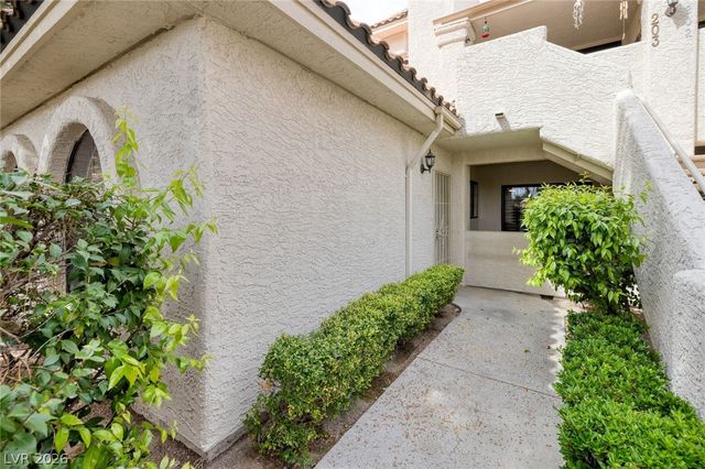 2605 South Durango Drive 102, Las Vegas, NV 89117