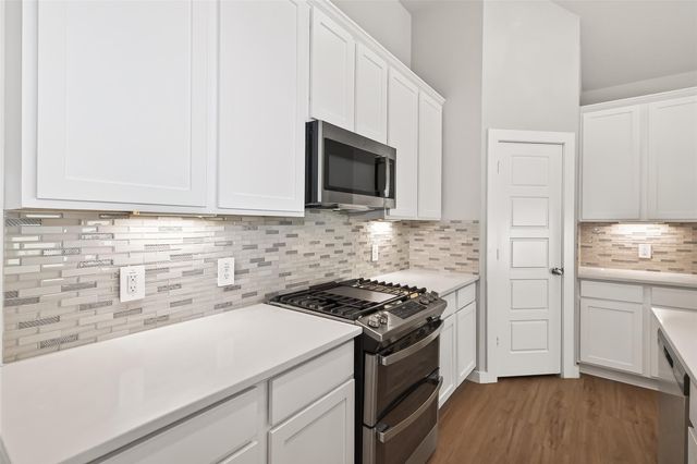 333 Flower Reed Court, Magnolia, TX 77354