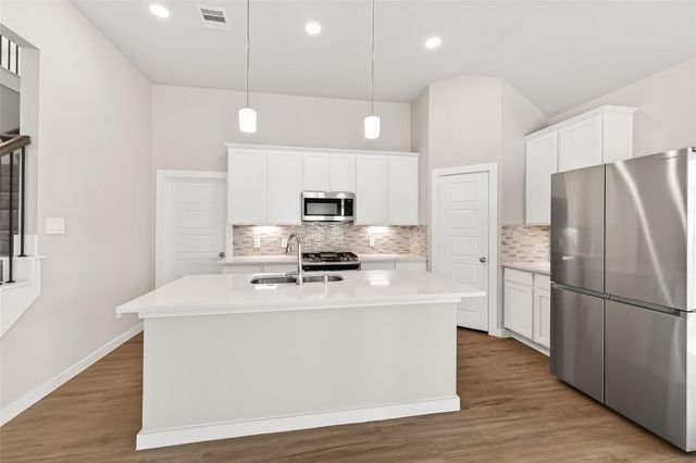 333 Flower Reed Court, Magnolia, TX 77354