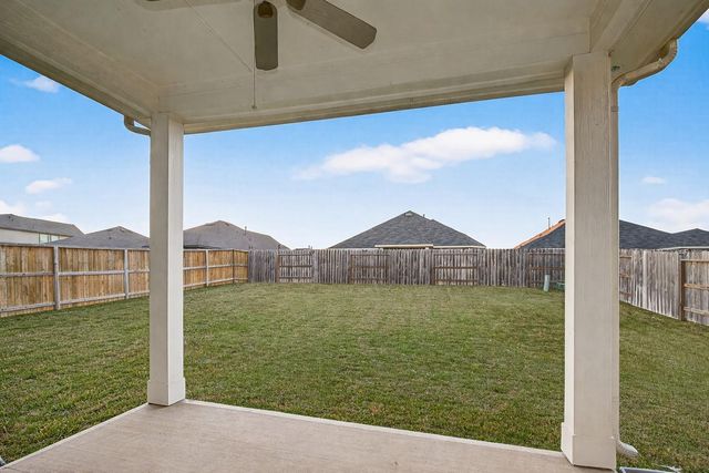 333 Flower Reed Court, Magnolia, TX 77354