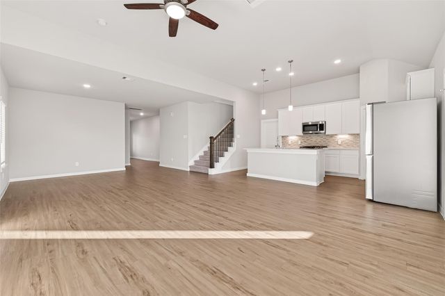 333 Flower Reed Court, Magnolia, TX 77354