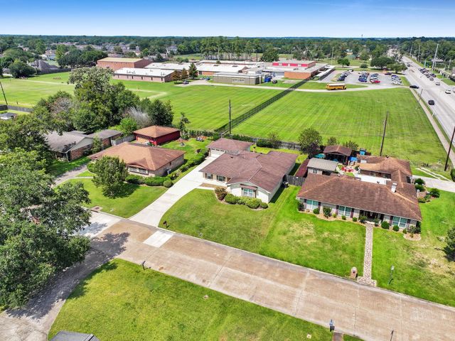 6420 Wilder Drive, Beaumont, TX 77706