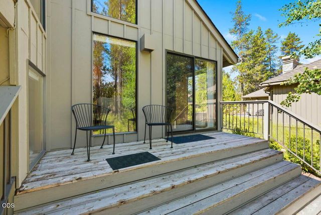 57715 Poplar Loop, Sunriver, OR 97707