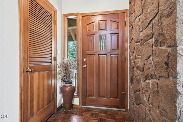57715 Poplar Loop, Sunriver, OR 97707