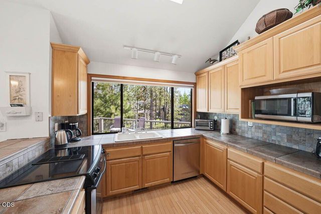 57715 Poplar Loop, Sunriver, OR 97707