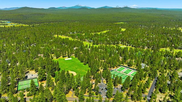 57715 Poplar Loop, Sunriver, OR 97707