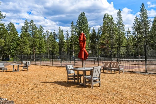 57715 Poplar Loop, Sunriver, OR 97707