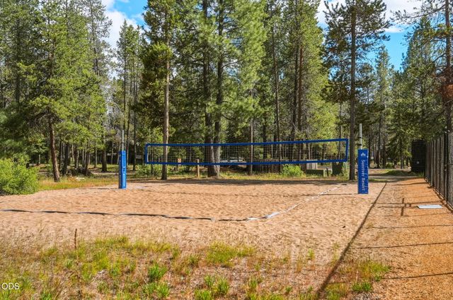 57715 Poplar Loop, Sunriver, OR 97707