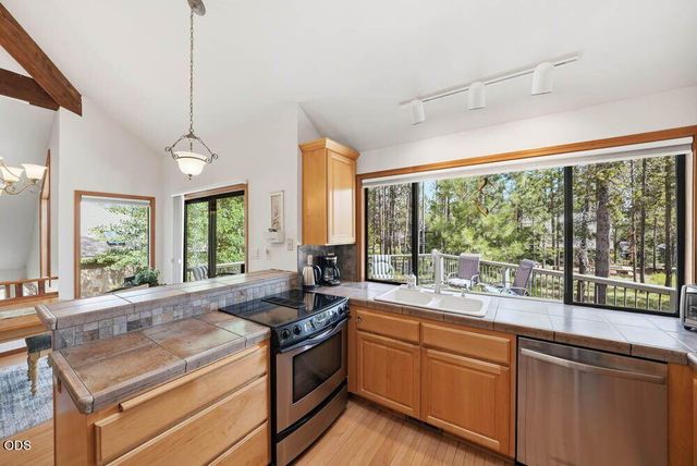 57715 Poplar Loop, Sunriver, OR 97707