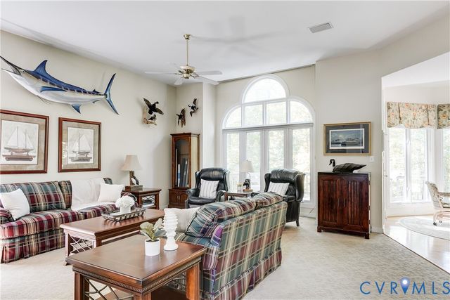 2400 Whitecastle Dr, Midlothian, VA 23113