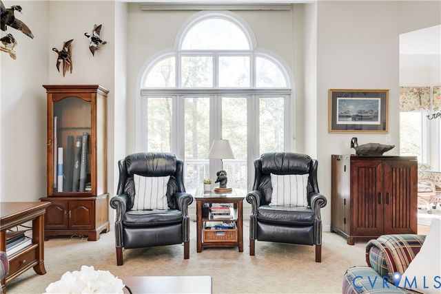 2400 Whitecastle Dr, Midlothian, VA 23113