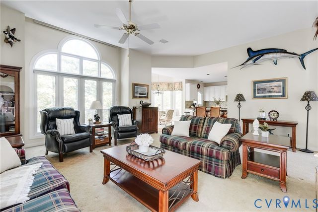 2400 Whitecastle Dr, Midlothian, VA 23113