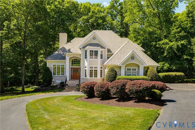 2400 Whitecastle Dr, Midlothian, VA 23113