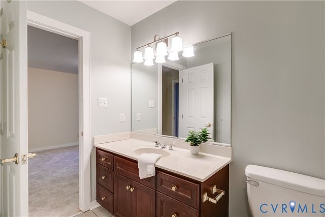 2400 Whitecastle Dr, Midlothian, VA 23113