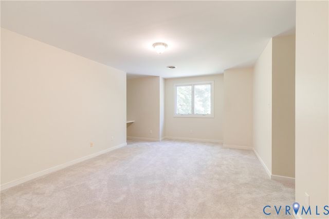 2400 Whitecastle Dr, Midlothian, VA 23113