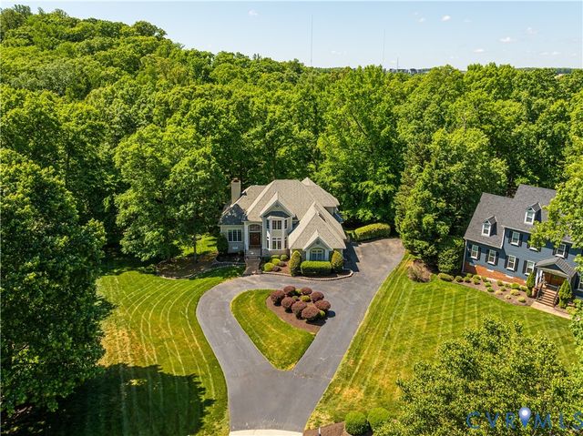 2400 Whitecastle Dr, Midlothian, VA 23113