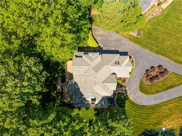 2400 Whitecastle Dr, Midlothian, VA 23113