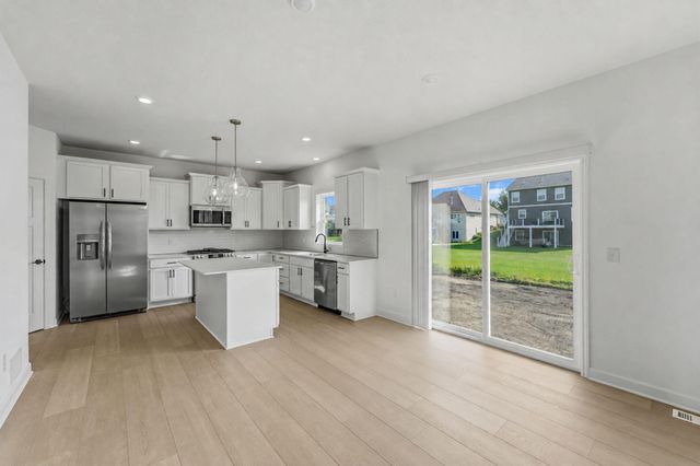 650 Sierra Parkway, Waconia, MN 55387
