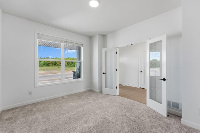 650 Sierra Parkway, Waconia, MN 55387