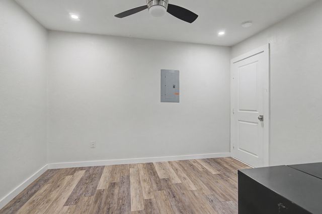 405 Torrey Street, Granbury, TX 76048