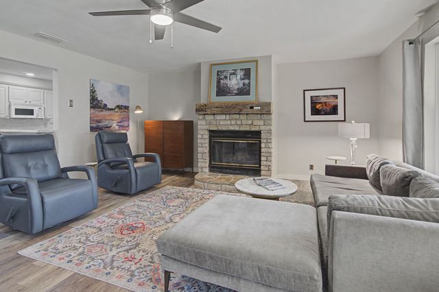 405 Torrey Street, Granbury, TX 76048