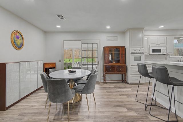 405 Torrey Street, Granbury, TX 76048