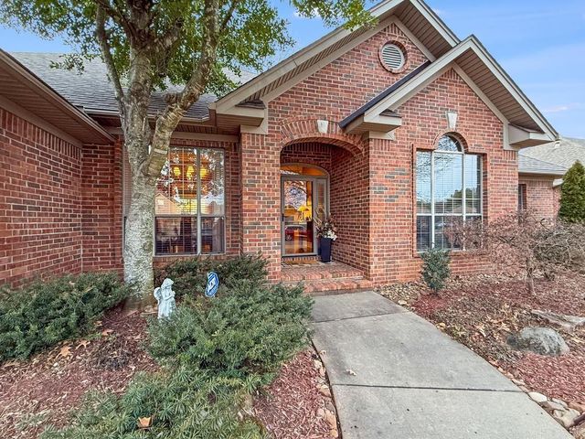 2125 Desha Drive, Conway, AR 72034