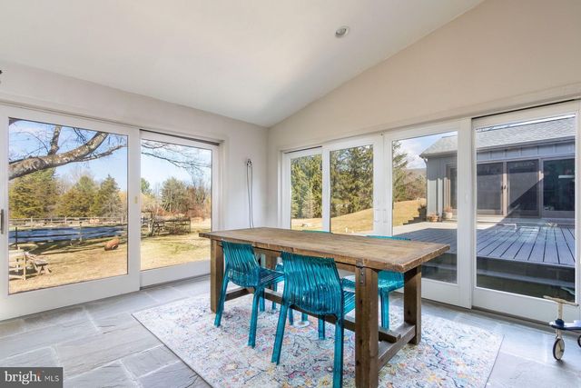 157 KINTNER RD, Kintnersville, PA 18930