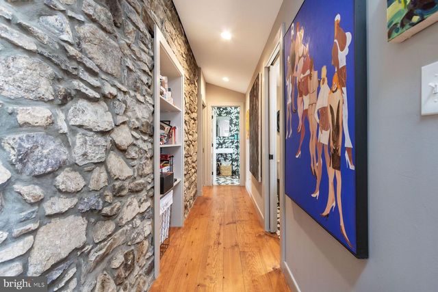 157 KINTNER RD, Kintnersville, PA 18930