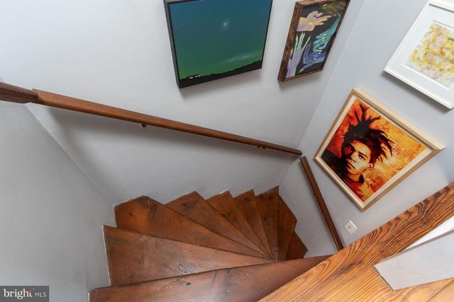 157 KINTNER RD, Kintnersville, PA 18930