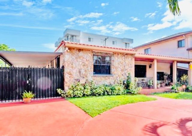 2424 SW 21st Ter Main, Miami, FL 33145