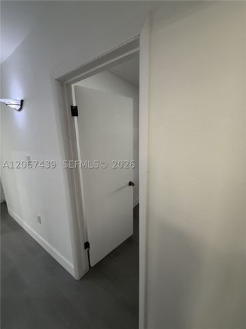 2424 SW 21st Ter Main, Miami, FL 33145