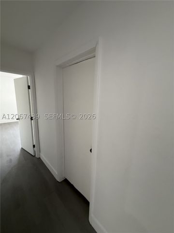 2424 SW 21st Ter Main, Miami, FL 33145