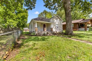 2134 North Campbell Avenue, Springfield, MO 65803