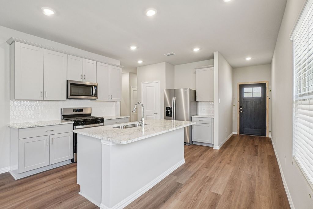 3524 Bridgeport Drive, Farmersville, TX 75442
