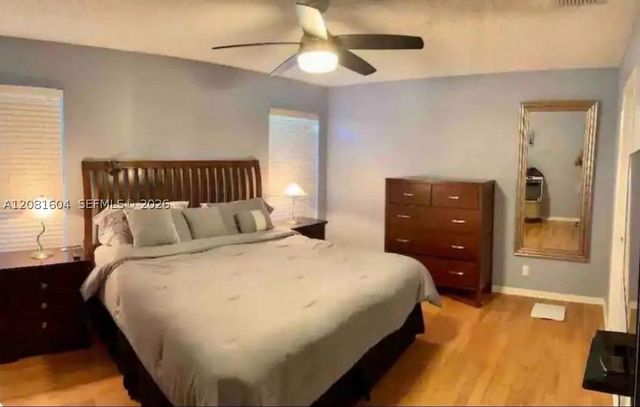 2957 Myrtle Oak Cir, Davie, FL 33328