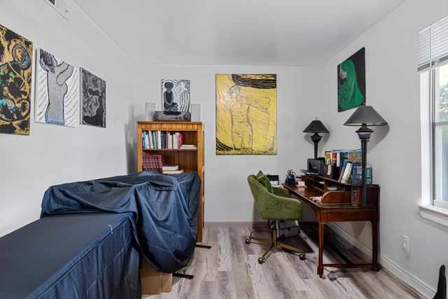 6415 Plymouth Rd, Stockton, CA 95207