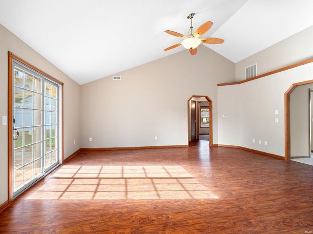 1905 Maple Lane, Garrett, IN 46738