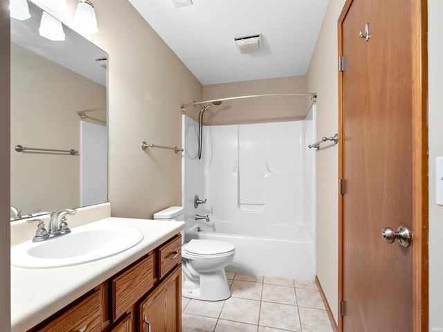 1905 Maple Lane, Garrett, IN 46738