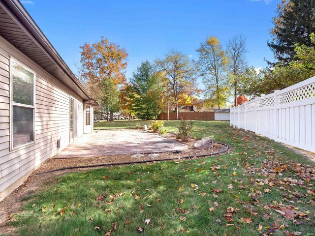 1905 Maple Lane, Garrett, IN 46738