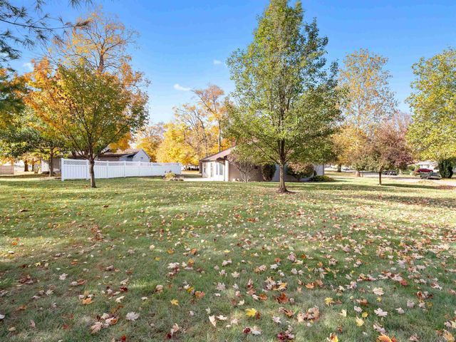1905 Maple Lane, Garrett, IN 46738