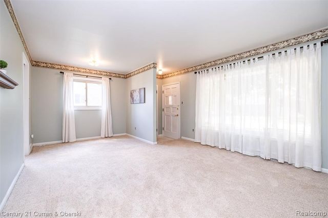 33618 Donnelly Street, Garden City, MI 48135