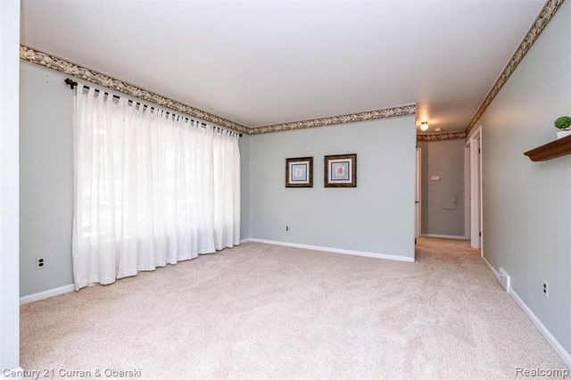 33618 Donnelly Street, Garden City, MI 48135