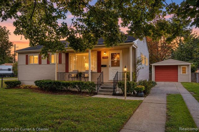33618 Donnelly Street, Garden City, MI 48135