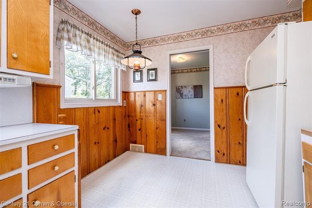 33618 Donnelly Street, Garden City, MI 48135