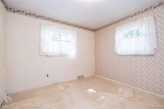 33618 Donnelly Street, Garden City, MI 48135