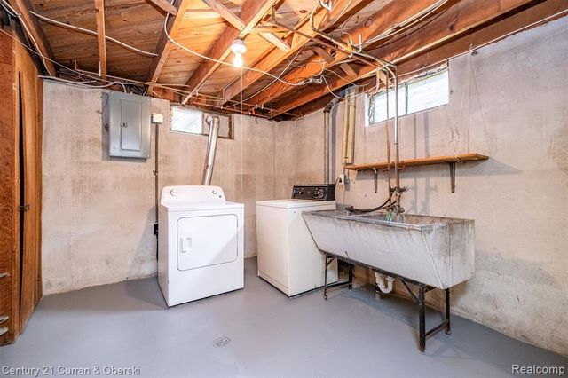 33618 Donnelly Street, Garden City, MI 48135