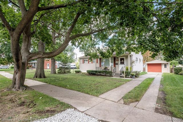 33618 Donnelly Street, Garden City, MI 48135