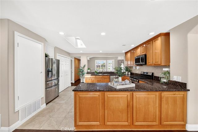 5188 Fox Hills, Buena Park, CA 90621