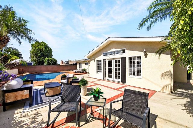5188 Fox Hills, Buena Park, CA 90621